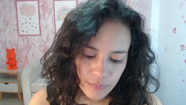Snapshot of Tyna_ch chatting on 02/28/25, 04:31 Tyna ch online show from 02/28/25, 04:31