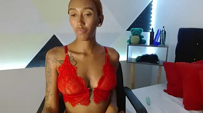 Snapshot of ZashaRomero chatting on 02/23/25, 12:30 ZashaRomero online show from 02/23/25, 12:30