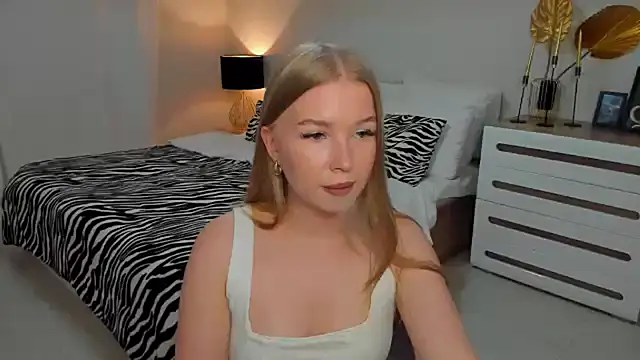 shy  lady online show from 05/20/26, 06:03