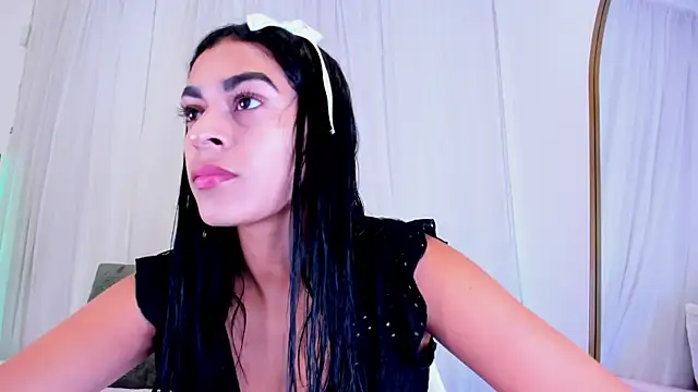 Snapshot of Yasiir_0229 chatting on 10/08/25, 05:16 Yasiir 0229 online show from 10/08/25, 05:16