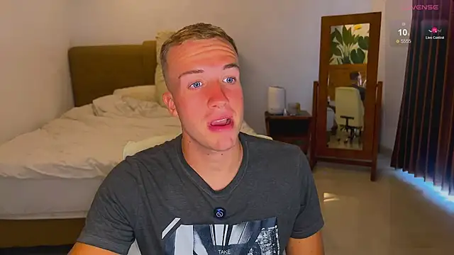 tommy cumfinger online show from 09/18/25, 01:51