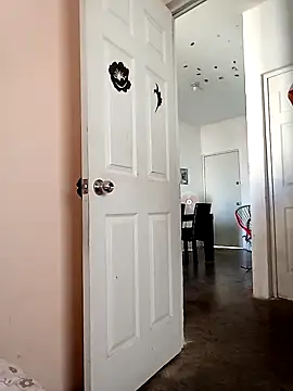 ale3J4a online show from 12/15/24, 08:58