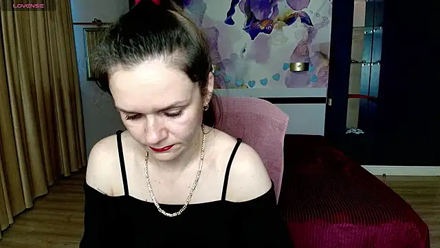 AriaGray online show from 02/17/26, 05:15