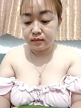 VyOanh2K online show from 11/04/25, 04:17