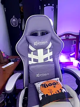 Aria Bennett21 online show from 04/30/26, 02:29