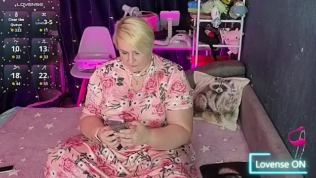 CuteHanna online show from 02/14/26, 08:49