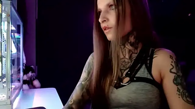 InesGold online show from 02/12/25, 10:15