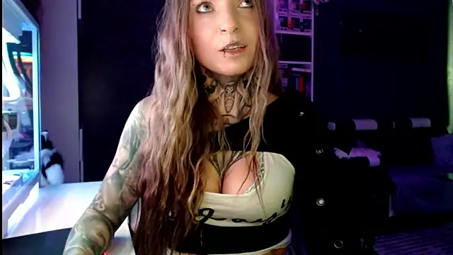 InesGold online show from 02/24/25, 10:26