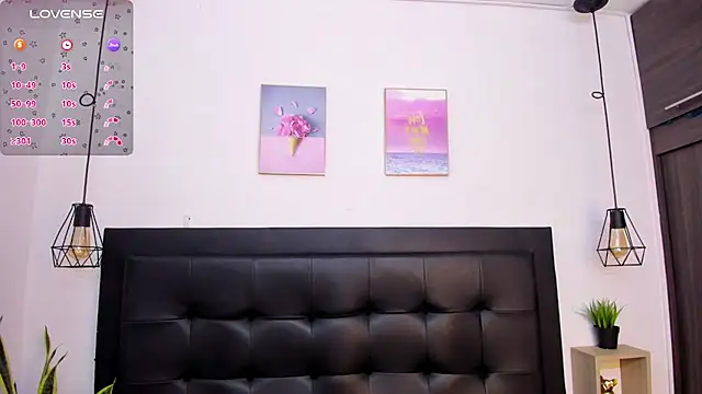 Snapshot of sweet_abby1 chatting on 12/22/24, 12:05 sweet abby1 online show from 12/22/24, 12:05