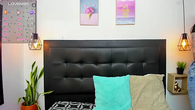 Snapshot of sweet_abby1 chatting on 02/11/25, 12:16 sweet abby1 online show from 02/11/25, 12:16