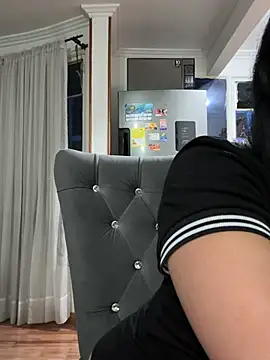 Snapshot of Sara_luna_ chatting on 01/09/25, 12:57 Sara luna online show from 01/09/25, 12:57