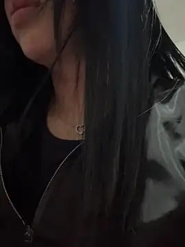 Snapshot of Sara_luna_ chatting on 03/03/25, 04:56 Sara luna online show from 03/03/25, 04:56