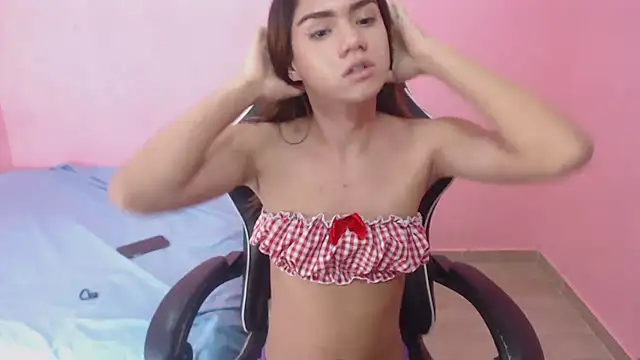 DEMI LEED online show from 02/04/25, 02:43