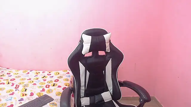 DEMI LEED online show from 02/13/25, 05:33