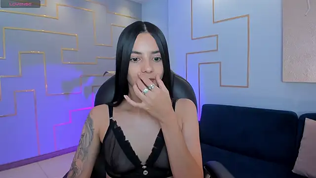 HannahJamesX online show from 02/08/25, 12:49