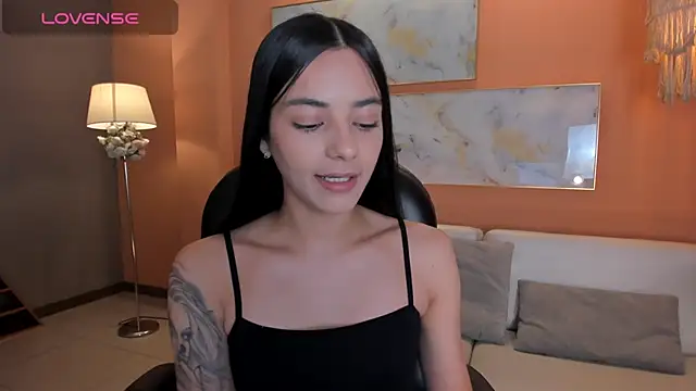 HannahJamesX online show from 02/17/25, 06:48