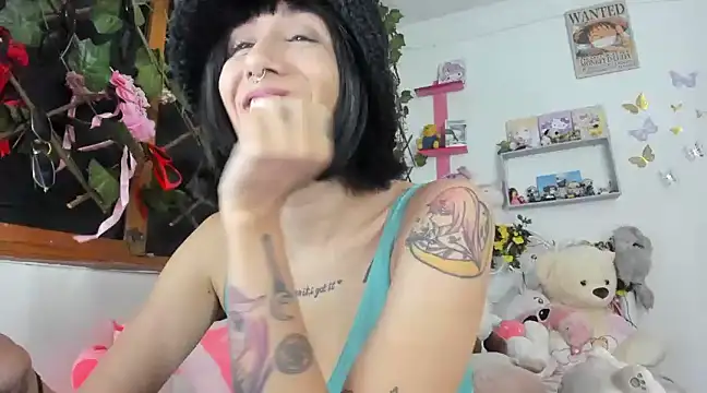 LunaDeCristall online show from 02/27/25, 06:50