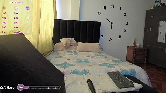 Snapshot of milysauria1 chatting on 08/04/26, 02:19 milysauria1 online show from 08/04/26, 02:19