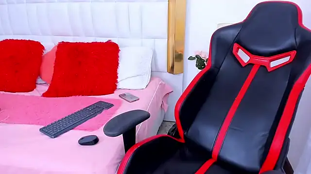 MadelineJackson online show from 01/09/25, 04:30