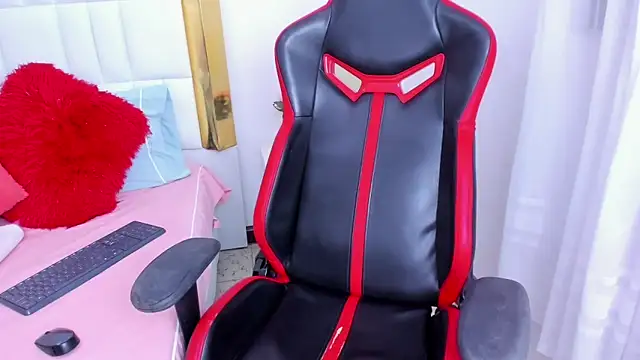 MadelineJackson online show from 03/21/25, 01:13