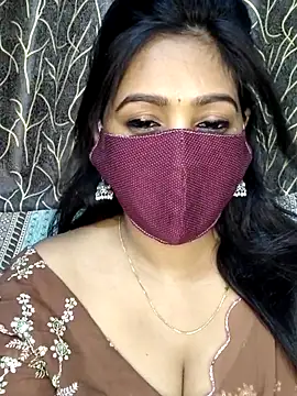 Snapshot of Monalisha_G chatting on 06/06/26, 12:32 Monalisha G online show from 06/06/26, 12:32