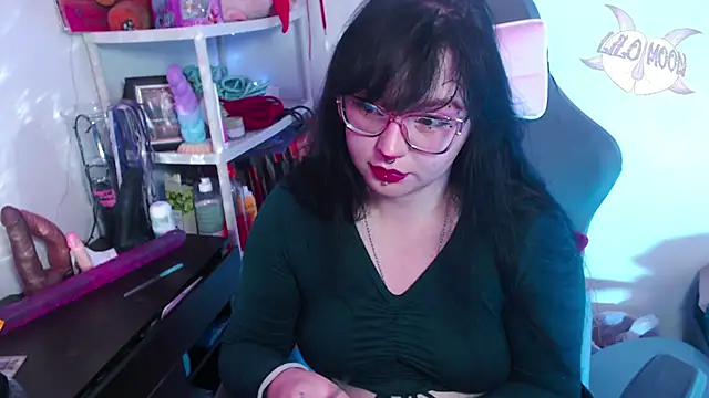 LiloMoon69 online show from 12/17/24, 03:17