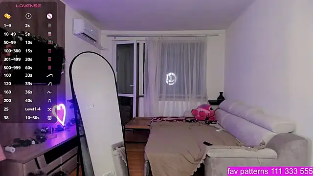 Snapshot of GabrielaLove_ chatting on 11/07/25, 08:53 GabrielaLove online show from 11/07/25, 08:53