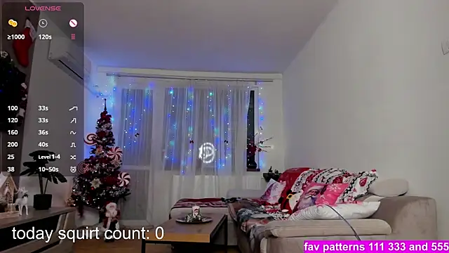 Snapshot of GabrielaLove_ chatting on 12/16/25, 08:58 GabrielaLove online show from 12/16/25, 08:58