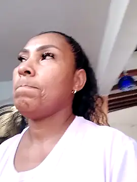 Snapshot of OliviaBurning chatting on 03/21/25, 07:35 OliviaBurning online show from 03/21/25, 07:35