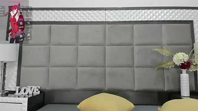 Snapshot of OliviaBurning chatting on 10/27/25, 07:29 OliviaBurning online show from 10/27/25, 07:29