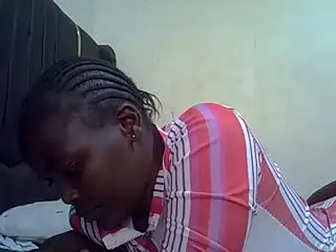 Snapshot of pretty_vivy chatting on 02/15/25, 09:38 pretty vivy online show from 02/15/25, 09:38