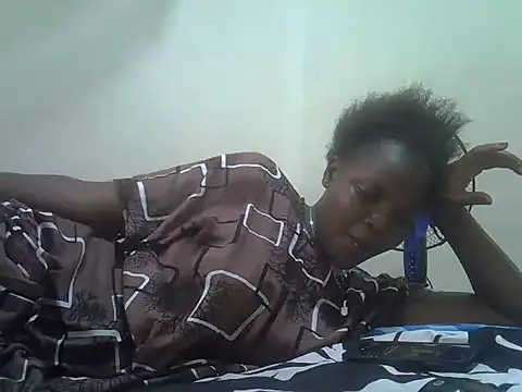 Snapshot of pretty_vivy chatting on 12/17/25, 07:36 pretty vivy online show from 12/17/25, 07:36