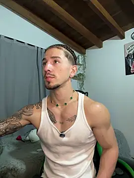 Valentino Xander online show from 02/20/26, 03:47