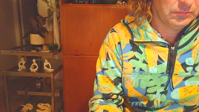 costanza7070 online show from 10/29/25, 05:42