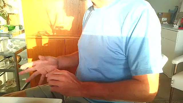 costanza7070 online show from 12/15/25, 12:04