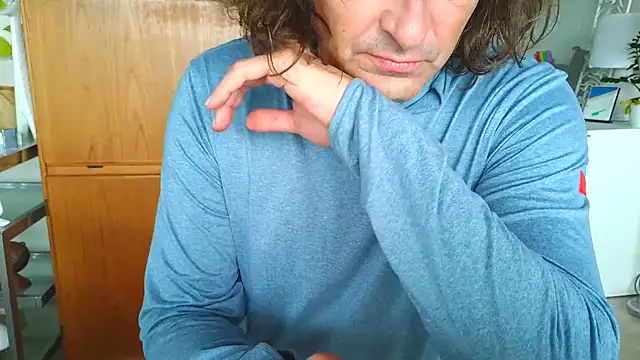 costanza7070 online show from 02/11/26, 12:48