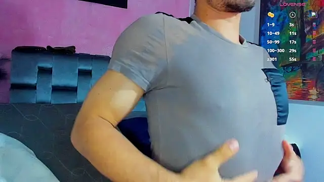 Piggy Eddy online show from 01/26/25, 03:38