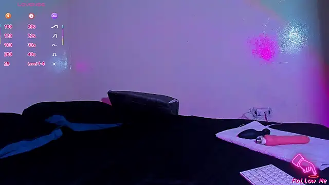 Piggy Eddy online show from 04/17/26, 12:41