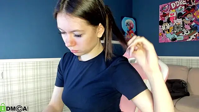 Nicole Charm online show from 03/02/26, 07:15