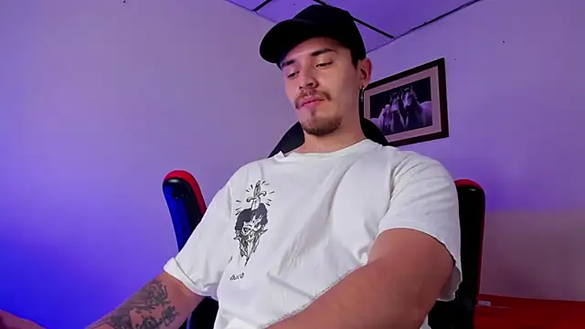 james connor2 online show from 01/22/25, 06:52