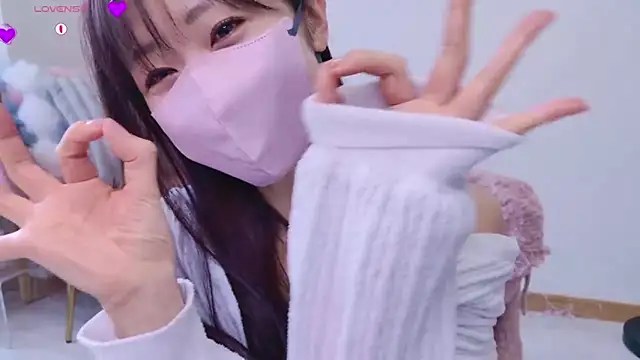 meg 0901 online show from 03/21/25, 04:28