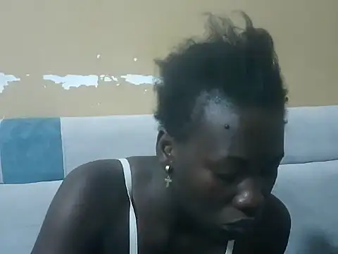 Snapshot of sweety2_ chatting on 11/29/25, 07:00 sweety2 online show from 11/29/25, 07:00