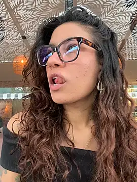 ValeriEvan online show from 09/17/25, 08:10