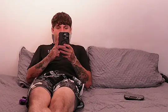 Nicky and Blake online show from 03/03/25, 09:48