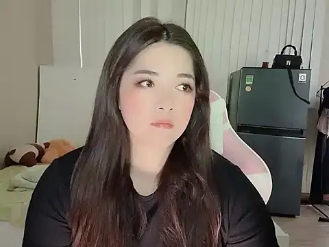 Snapshot of family196 chatting on 02/27/26, 10:26 family196 online show from 02/27/26, 10:26