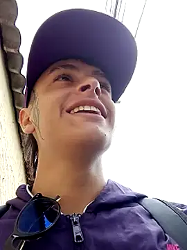 Cuervo maniaco online show from 12/15/24, 05:42