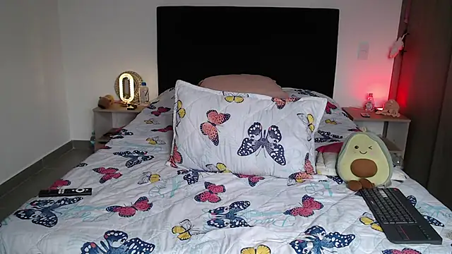 TatianaMonteross online show from 05/02/26, 02:44
