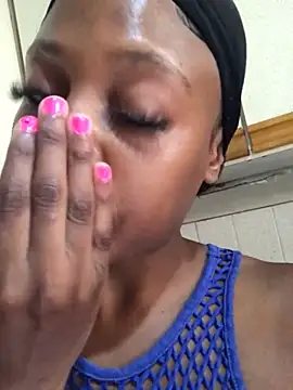 NAUGHTYSHALOTXX online show from 12/08/24, 07:47