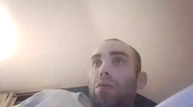 Snapshot of DrbigdickUK chatting on 12/25/24, 01:31 DrbigdickUK online show from 12/25/24, 01:31