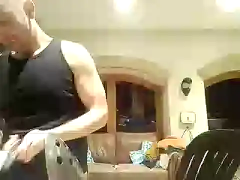 Snapshot of DrbigdickUK chatting on 12/30/24, 06:27 DrbigdickUK online show from 12/30/24, 06:27